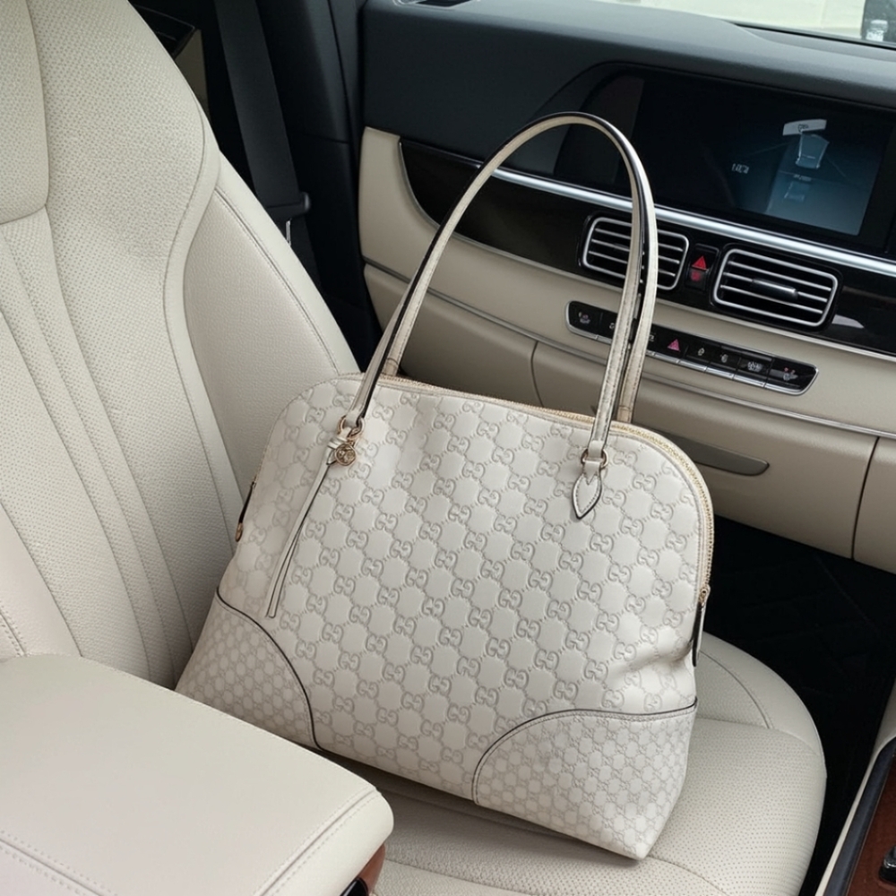 Gucci GG Guccissima Cream Leather Bree Dome Shoulder Bag - Picture 3 of 16